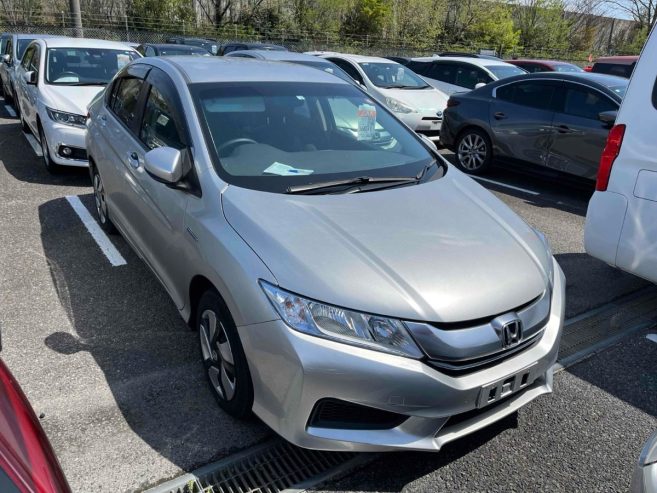 2016 Honda GRACE Hybrid, DX, Low Mileage, On Special Low Mileage, Just arrived, On Sale