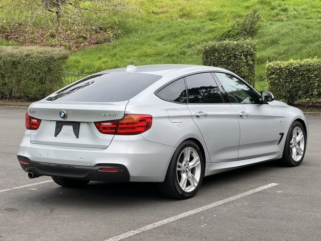 2014 BMW 320i ** GRANZ M SPORT ** PADDLE SHIFT ** ELECTRIC TAIL GATE ** **CRUISE CONTROL ** ON SPECIAL ** JUST ARRIVED **