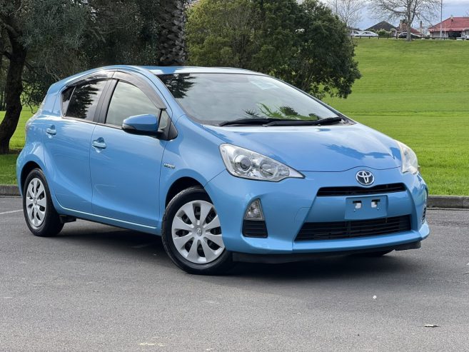 2013 Toyota Aqua ** PUSH START ** HEATED SEATS ** HYBRID ** BLUETOOTH ** ** NEW ARRIVED ** ON SPECIAL** G-MODEL **