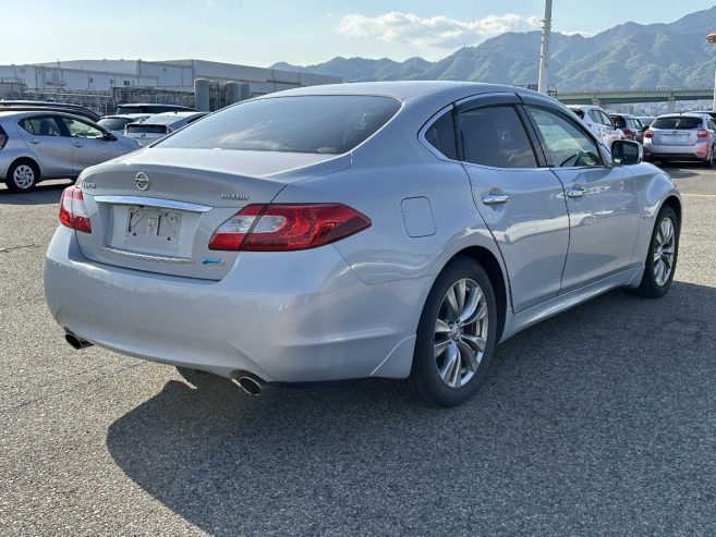 2012 Nissan Fuga ** PUSH START ** HYBRID ** CRUISE CONTROL ** REVERSE CAMERA ** ** NEW ARRIVED ** ON SPECIAL** LEATHER SEATS **