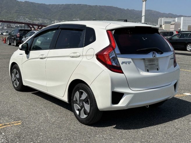 2014 Honda Fit ** PUSH START ** REVERSE CAMERA ** HYBRID ** CRUISE CONTROL ** ** NEW ARRIVED ** ON SPECIAL