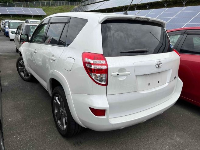 2013 Toyota RAV4 ** Push Start ** Cruise Control ** 2WD ** Reverse Camera ** ** JUST ARRIVED ** ON SPECIAL ** Alloys** Low Km’s