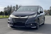 2015 Honda Odyssey Absolute Edition, Power slide door, Cruise Control 7 Seats, Alloys, Half Leather Seats, Push Start