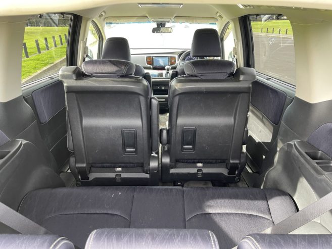 2015 Honda Odyssey Absolute Edition, Power slide door, Cruise Control 7 Seats, Alloys, Half Leather Seats, Push Start