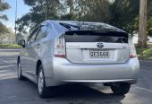 2010 Toyota Prius S-Package, Alloys, Key-Less Reversing Camera, Push Start, on special**