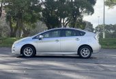 2010 Toyota Prius S-Package, Alloys, Key-Less Reversing Camera, Push Start, on special**