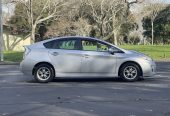 2010 Toyota Prius S-Package, Alloys, Key-Less Reversing Camera, Push Start, on special**