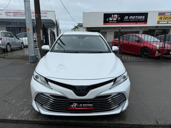 2019 Toyota Camry Hybrid G Spec Very Low Kms Sedan Automatic Hybrid/ Low Kms/ Mags/ Rev. Camera/ Parking Sensors/ Bluetooth/ BSM