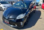 2015 Toyota Prius Hybrid S Model Sedan Automatic Hybrid/ Mags/ Rev. Camera