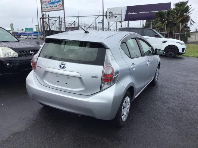 2014 Toyota Aqua HYBRID Hatchback Automatic