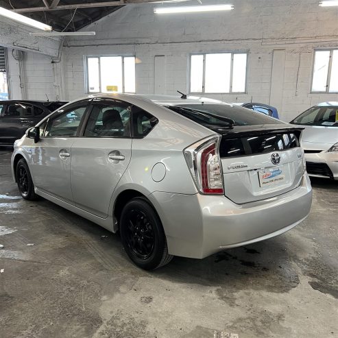 2013 Toyota Prius S / ALLOYS /REVERSE CAMERA / PUSH START Sedan Automatic