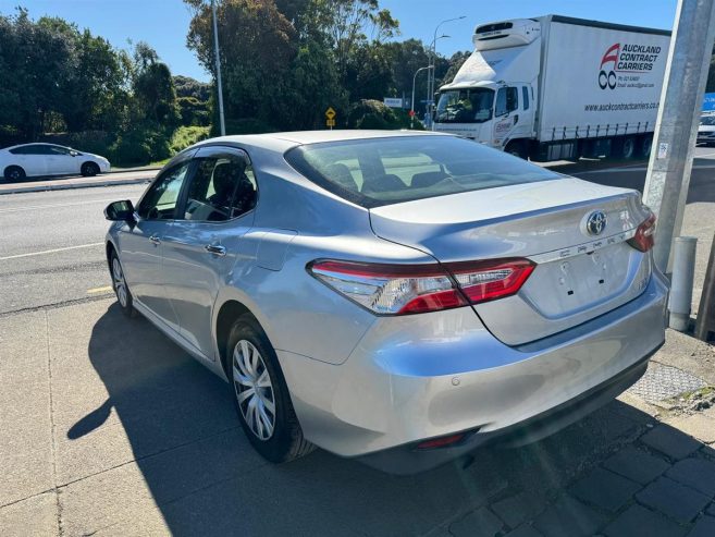 2017 Toyota Camry Hybrid Low Kms Done Sedan Automatic Hybrid/ Rev. Camera/ Bluetooth Audio/ Parking Sensors