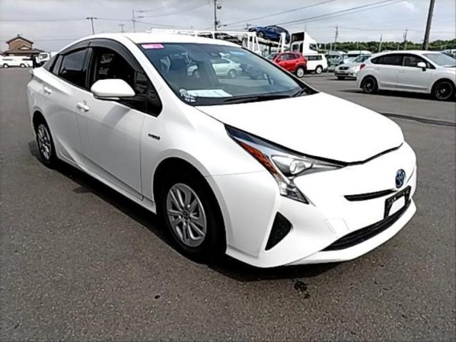 2018 Toyota Prius Hatchback Automatic