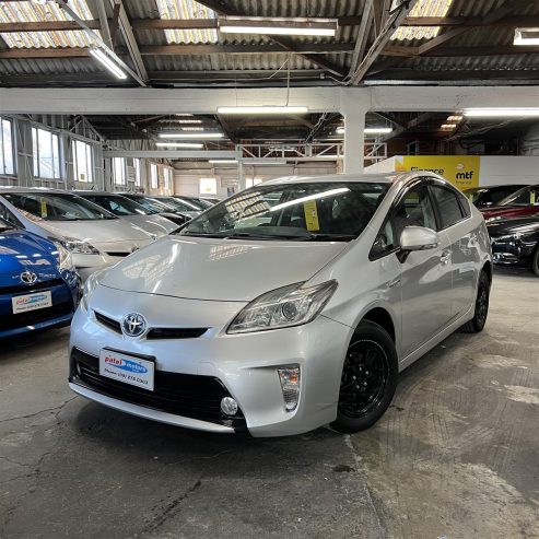 2013 Toyota Prius S / ALLOYS /REVERSE CAMERA / PUSH START Sedan Automatic