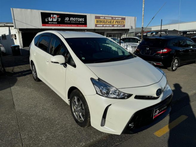 2021 Toyota Prius Alpha 5 Seater Super Low Kms Station Wagon Automatic Hybrid/ Radar Cruise/ LDA/ Rev. Camera/ Bluetooth