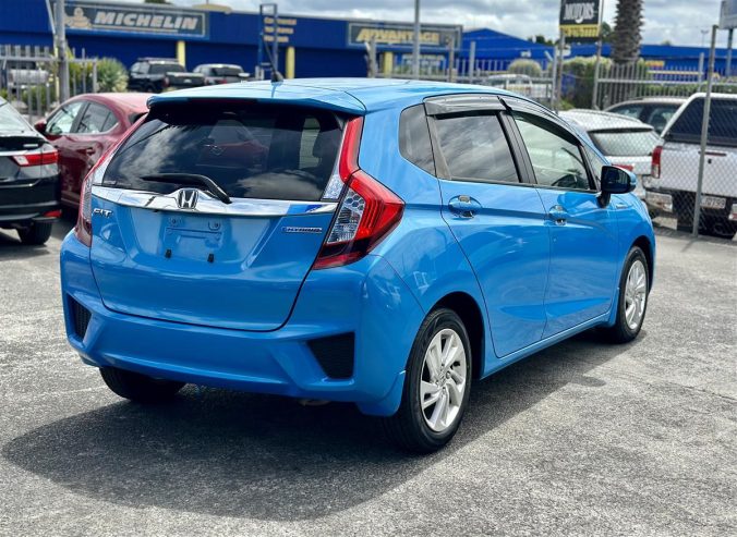 2016 Honda Fit HYBRID HYBRID L PACKAGE Hatchback Automatic