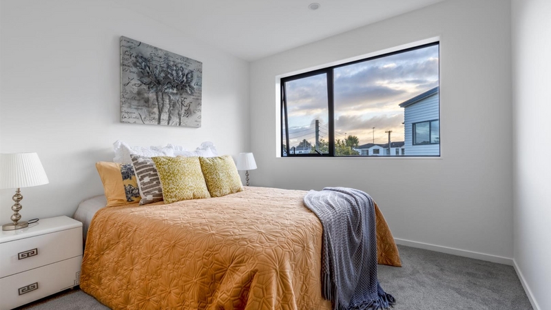 6/5 Thompson Street, Mangere East, Auckland