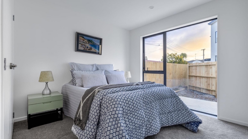 6/5 Thompson Street, Mangere East, Auckland