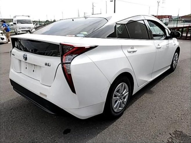 2018 Toyota Prius Hatchback Automatic