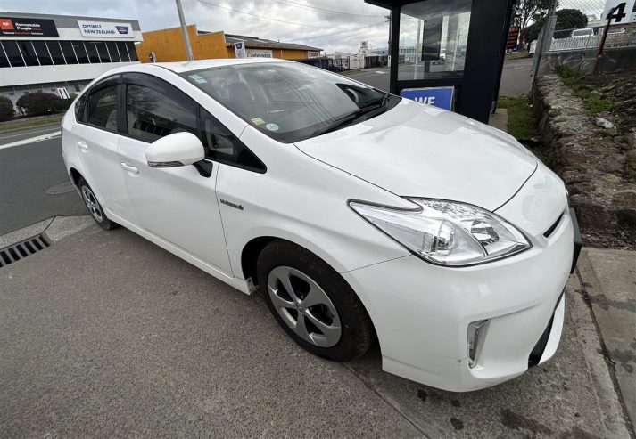 2015 Toyota Prius Hatchback Automatic HYBRID,0 DEPOSIT FINANCE AVAILABLE