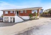 42&42a Ellesmere Crescent, Pakuranga Heights