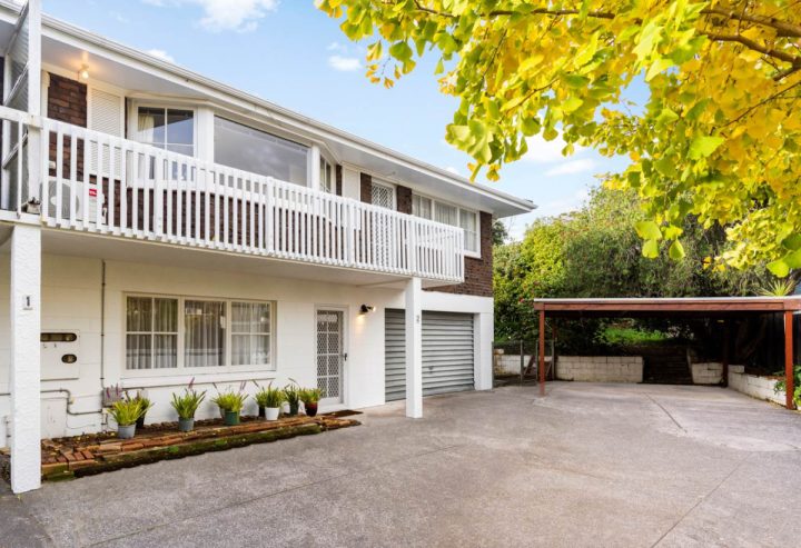 2/14 Andrea Place, Sunnyhills, Auckland