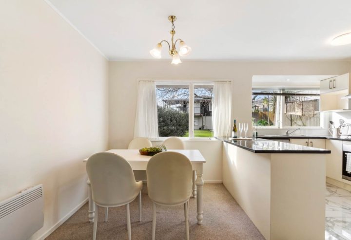 2/14 Andrea Place, Sunnyhills, Auckland