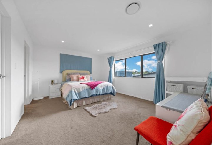 142C Prince Regent Drive, Half Moon Bay, Auckland