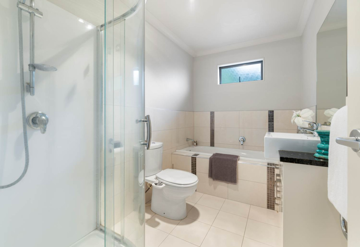 4 Liscooly Place, Flat Bush, Auckland