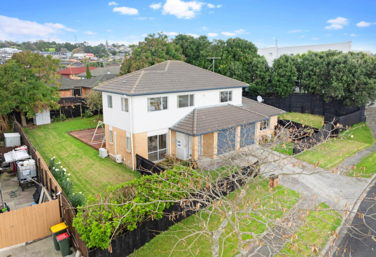 4 Liscooly Place, Flat Bush, Auckland