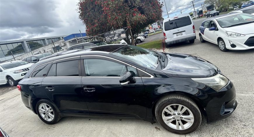 2012 Toyota Avensis Station Wagon Automatic