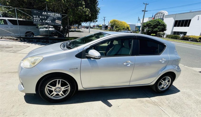 2012 Toyota Aqua Hatchback Automatic TYPE G PUSH START