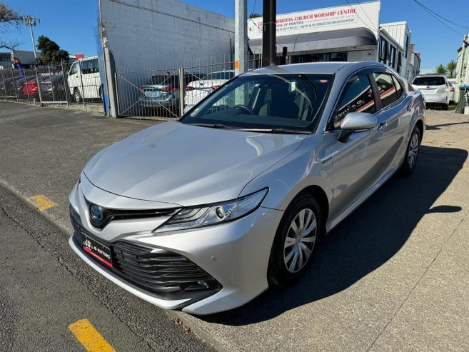 2017 Toyota Camry Hybrid Low Kms Done Sedan Automatic Hybrid/ Rev. Camera/ Bluetooth Audio/ Parking Sensors