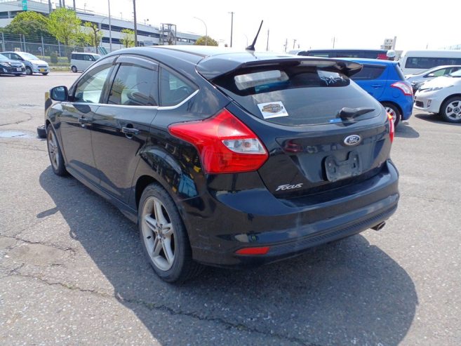 2015 Ford Focus Hatchback Automatic