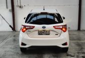 2017 Toyota Vitz HYBRID/REVERSE CAMERA/LDW Hatchback Automatic