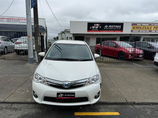 2013 Toyota Corolla Axio Hybrid G Spec Low Kms Sedan Automatic Hybrid/ Mags/ Bluetooth Audio/ Rev. Camera