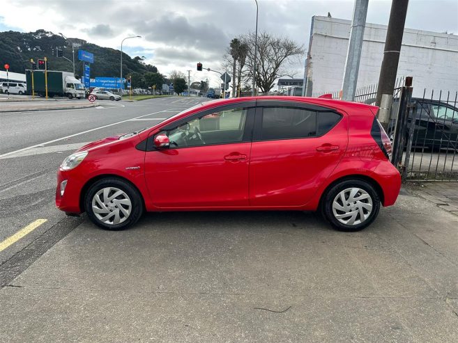 2015 Toyota Aqua S Push Button Start with Rev. Camera/ Bluetooth Audio Hatchback Automatic 1 Year Warranty with 1 Year Roadside Service