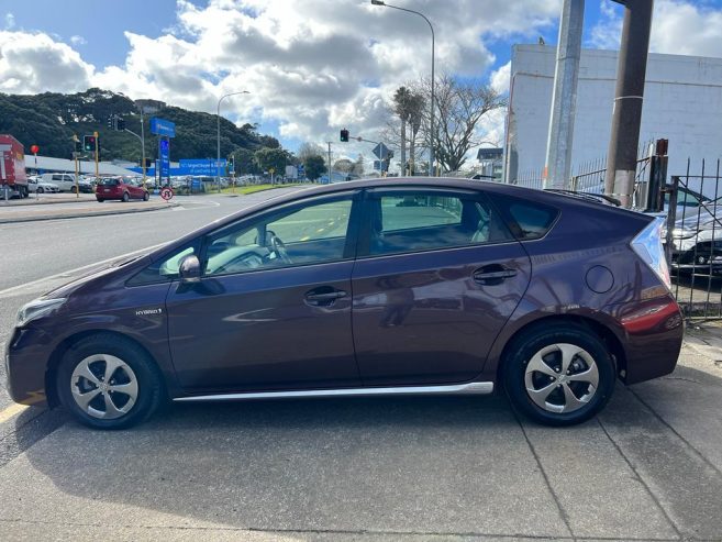 2014 Toyota Prius Hybrid MY KOTE Model with Full Leather Seats Hatchback Automatic Hybrid/ Rev. Camera/ Mags/ Leather Interior