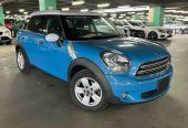 2017 MINI Cooper CROSS OVER Hatchback Automatic