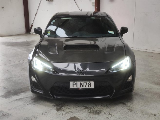 2015 Toyota 86 G/6 SPEED/BC COIL OVER/10K WORTH OF EXTRAS Coupe Manual