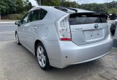 2009 Toyota Prius S Hybrid with Rev. Camera Station Wagon Automatic Hybrid/ Mags/ Parking Sensors/ Headlight Washer