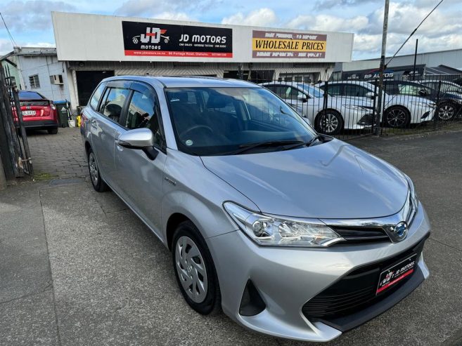 2018 Toyota Corolla Fielder Hybrid Rev. Camera with Bluetooth Audio Station Wagon Automatic Hybrid/ Rev. Camera/ Bluetooth Audio