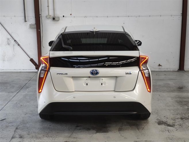 2018 Toyota Prius A/GRADE 4/HUD/LDW/BSM Hatchback Automatic