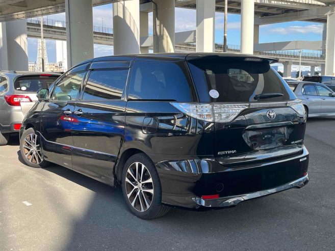 2015 Toyota Estima Station Wagon Automatic