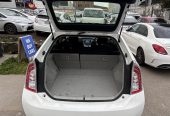 2015 Toyota Prius Hatchback Automatic HYBRID,0 DEPOSIT FINANCE AVAILABLE