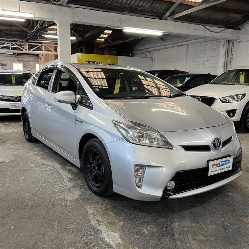 2013 Toyota Prius S / ALLOYS /REVERSE CAMERA / PUSH START Sedan Automatic