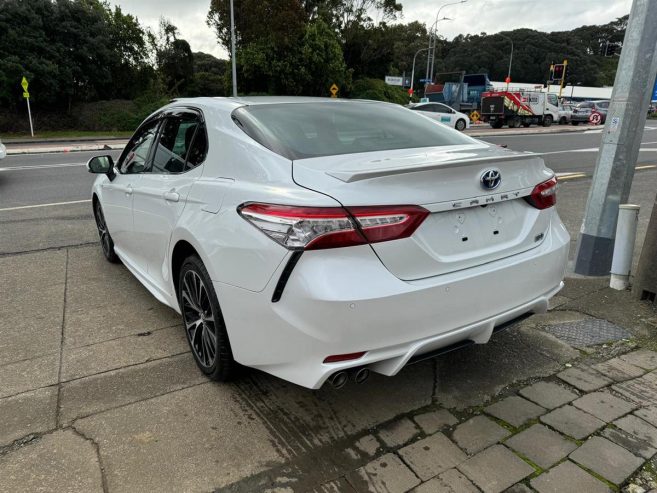 2018 Toyota Camry Hybrid WS Model Low Kms Sedan Automatic Hybrid/ Mags/ New Tyres/ Rev. Camera/ Parking Sensors