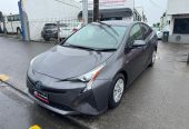 2018 Toyota Prius S Hybrid with Radar Cruise/ Rev. Camera Hatchback Automatic Hybrid/ Rev. Camera/ Mags/ Bluetooth Audio/ LDA/ Auto High Beam