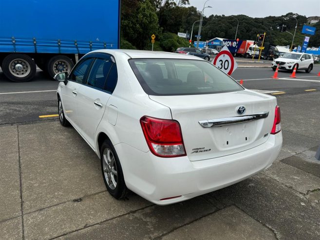 2013 Toyota Corolla Axio Hybrid G Spec Low Kms Sedan Automatic Hybrid/ Mags/ Bluetooth Audio/ Rev. Camera