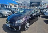 2015 Toyota Prius 1.8S / ALLOYS Sedan Automatic